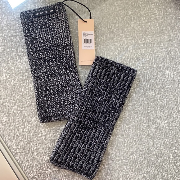 Rebecca Minkoff warmers for hands or feet - Picture 5 of 6